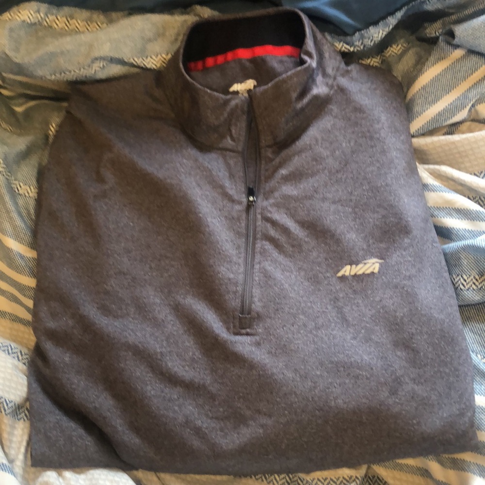 Avia Men's Gray and Red Sweater. Lightly used. Still in good shape. Clean.